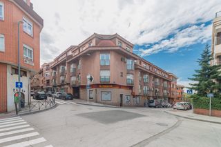 Piso en Estación. Bonito piso exterior de un dormitorio en las rozas. ideal para v