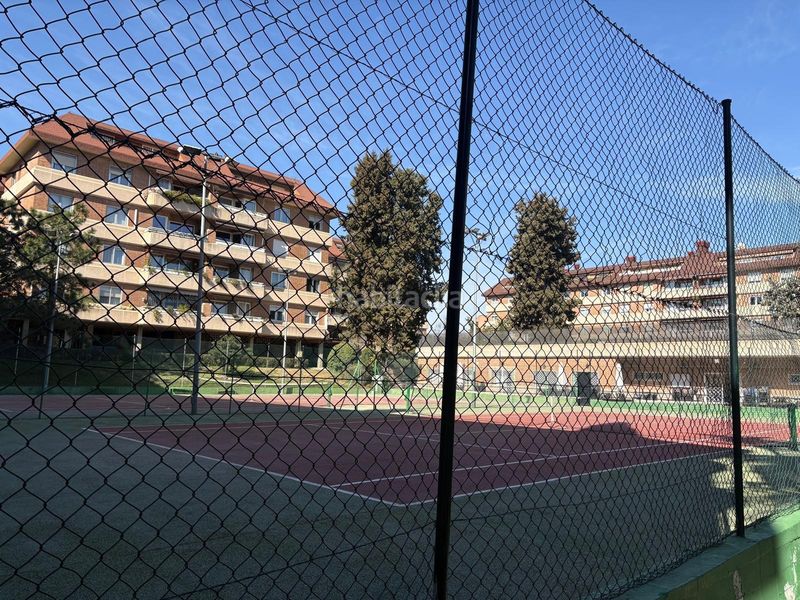 Foto 1de94482-bd18-4348-aceb-dcbd41747312. Pis amb calefacció aparcament piscina a Casco Antiguo Majadahonda