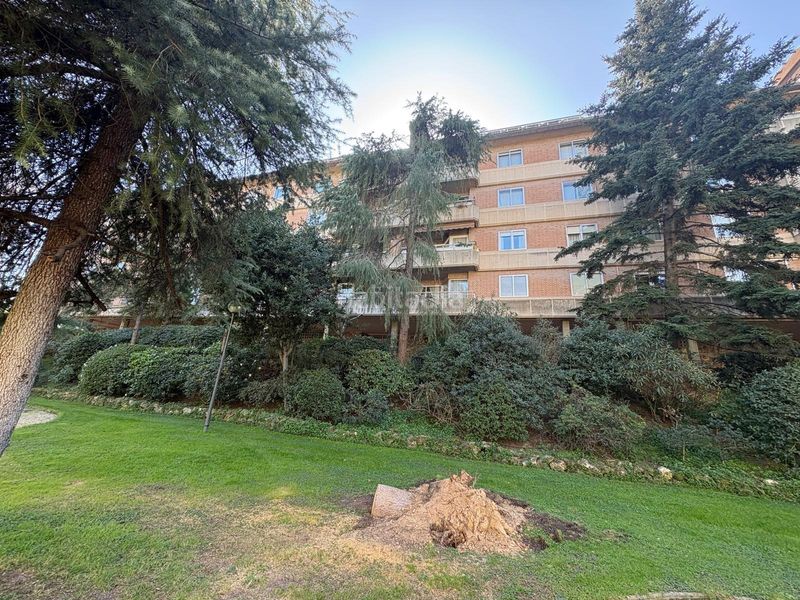 Foto ed6be033-85e1-4a8d-b05c-069f93b8370d. Pis amb calefacció aparcament piscina a Casco Antiguo Majadahonda