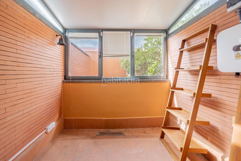 Foto 09c24b33-e5e8-4a9f-8de0-bae3f3dddbd9. Casa adosada chalet adosado exclusivo con ascensor privado y terrazas llenas de luz en la Colonia, en Torrelodones