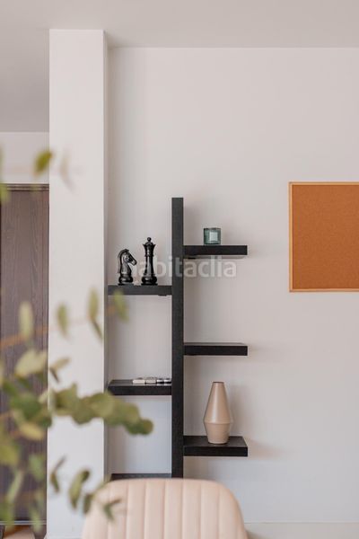 Foto 210b4e4b-fcc0-4528-9a68-05b4fd44b3dd. Casa adosada chalet adosado exclusivo con ascensor privado y terrazas llenas de luz en la Colonia, en Torrelodones