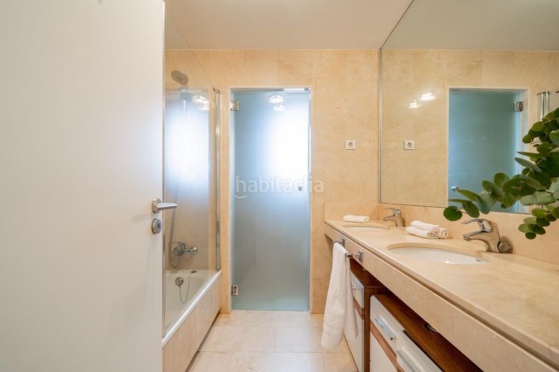 Foto 4fb5bb9d-7723-4034-be41-f9136057697d. Casa adossada amb calefacció aparcament piscina a Torrelodones