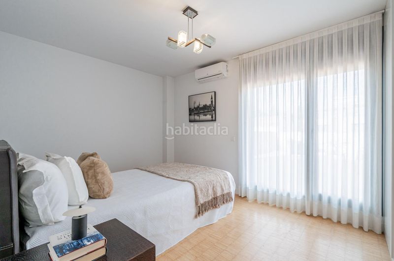 Foto a75c00dd-7fc3-463b-b1f9-52432407a4c7. Casa adosada chalet adosado exclusivo con ascensor privado y terrazas llenas de luz en la Colonia, en Torrelodones