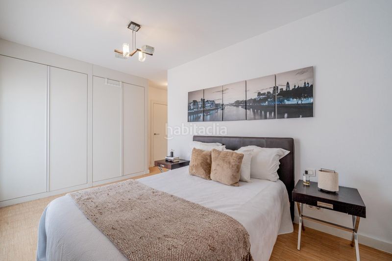 Foto bd4de92b-b7b7-40ce-a900-69f891dbb298. Casa adosada chalet adosado exclusivo con ascensor privado y terrazas llenas de luz en la Colonia, en Torrelodones