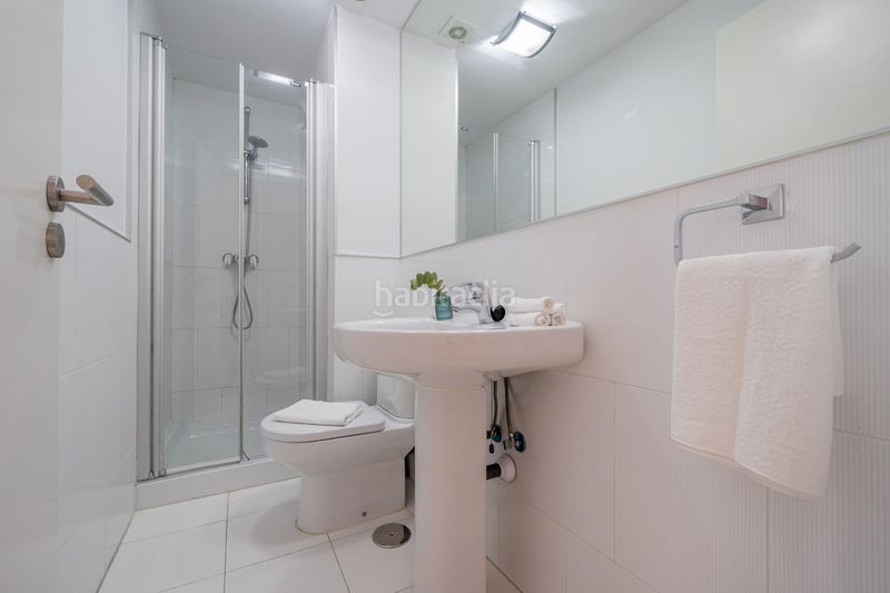 Foto f890ce62-9538-48ee-82af-01946d1baa98. Casa adosada chalet adosado exclusivo con ascensor privado y terrazas llenas de luz en la Colonia, en Torrelodones