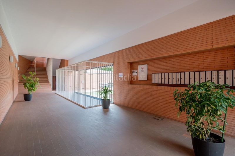 Foto fdbf30c3-96f6-4f37-a611-3c7cb5d00080. Casa adosada chalet adosado exclusivo con ascensor privado y terrazas llenas de luz en la Colonia, en Torrelodones