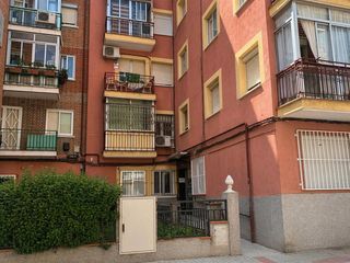 Pis en Canillejas. Piso en venta en nuda propiedad en canillejas