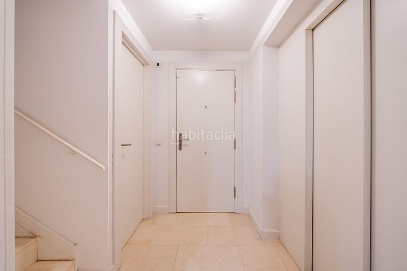 Foto a817b8ff-ac6b-4db2-9281-838015d54c5d. Casa adossada amb aparcament piscina a Colonia Torrelodones