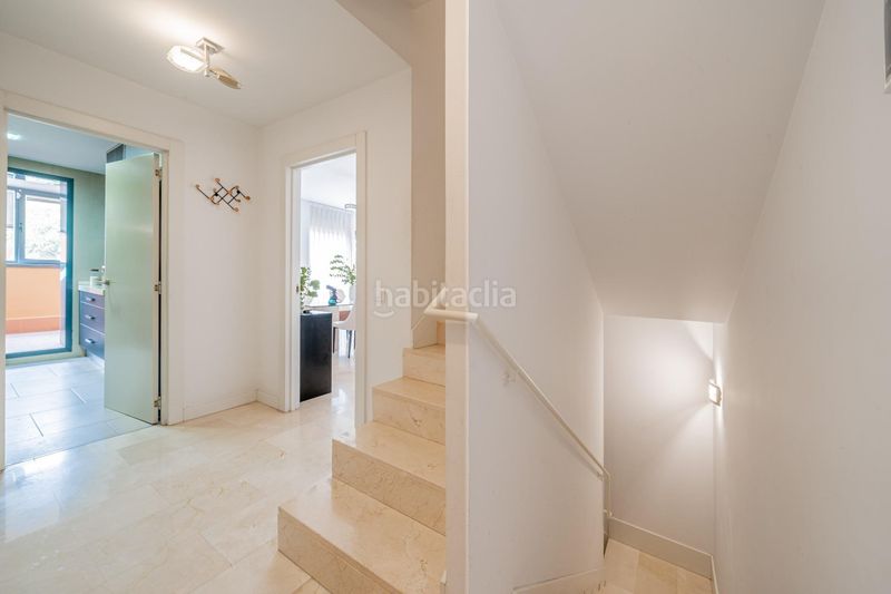 Foto f39248c3-7272-4067-8e88-c4f6272bed35. Casa adossada amb aparcament piscina a Colonia Torrelodones