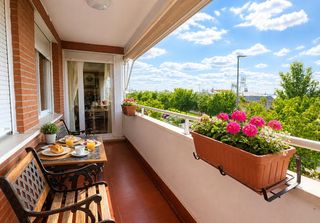 Piso  Ramon y cajal. Disfruta de la naturaleza, piso de tres dormitorios  con terraza