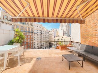 Miete Dachwohnung  Plaza de los mostenses. Se alquila coqueto ático con vistas de ensueño y terraza muy amp