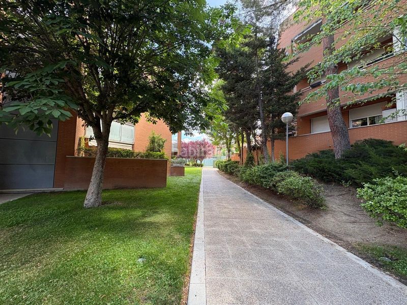 Foto e7c7f19c-24a9-4bbc-9d19-e17967e6a9b5. Pis amb calefacció aparcament piscina a Parque Empresarial Rozas de Madrid (Las)