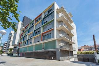 Miete Etagenwohnung  Carrer de benavent 51. -	vivienda de protección oficial con requisitos concretos de adm
