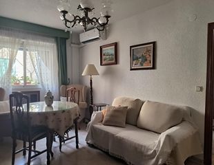 Piso en Sta. Marina - San Andrés - San Pablo - San Lorenzo. Amplio piso con trastero en la zona de san andrés y el colegio l