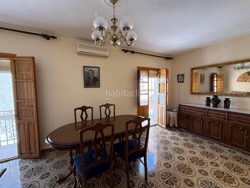 Foto 3252e9d0-b61d-49be-8a50-7ba363660735. Maison avec chauffage dans Rute