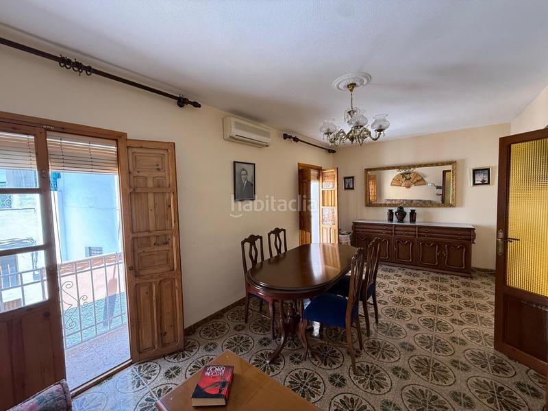 Foto 915bfa5b-01b3-43fb-b5b7-e43638d9a2c3. Maison avec chauffage dans Rute