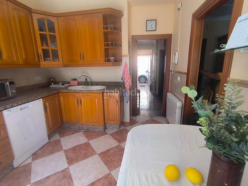 Foto a444a2b9-8c2b-4267-ae58-f150fc27e4e3. Maison avec chauffage dans Rute