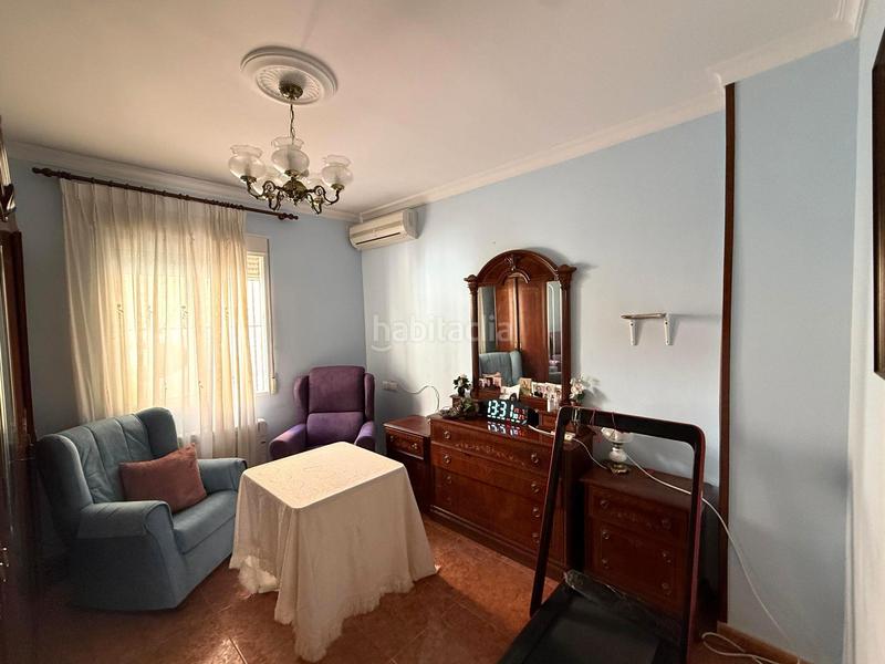 Foto b40b8fec-79d3-48ad-9ccc-1c9467a25a05. Maison avec chauffage dans Rute