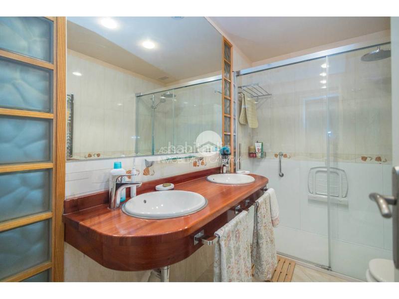 Foto 56cb9871-e654-41bd-b2d9-53946b64a261. Casa con riscaldamento parcheggio in Siete Palmas Palmas de Gran Canaria (Las)