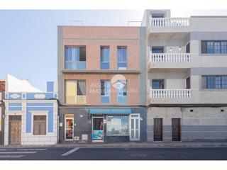 Piso en Hermanos carvajal 33. Piso luminoso en bañaderosel puertillo, con garaje, trastero y a