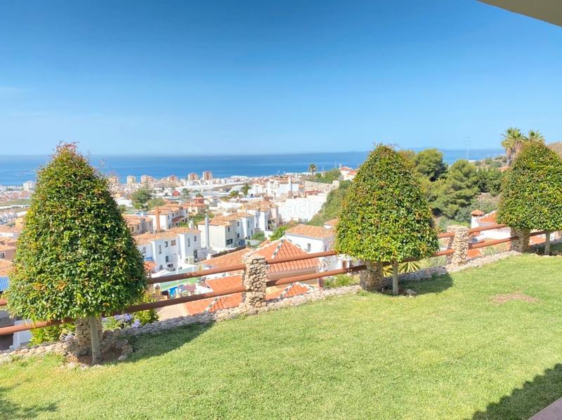 Foto addb3e82-da88-45ec-8eee-992d9ea66491. Chalet with fireplace heating parking pool in Urbanización Santa Rosa Torrox