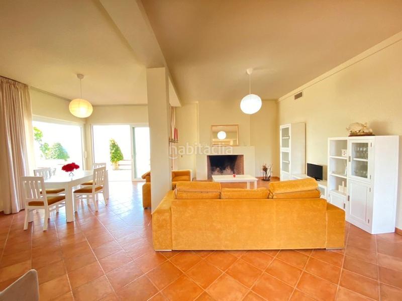 Foto f740614c-8017-4fc0-856f-607648d8b930. Chalet with fireplace heating parking pool in Urbanización Santa Rosa Torrox