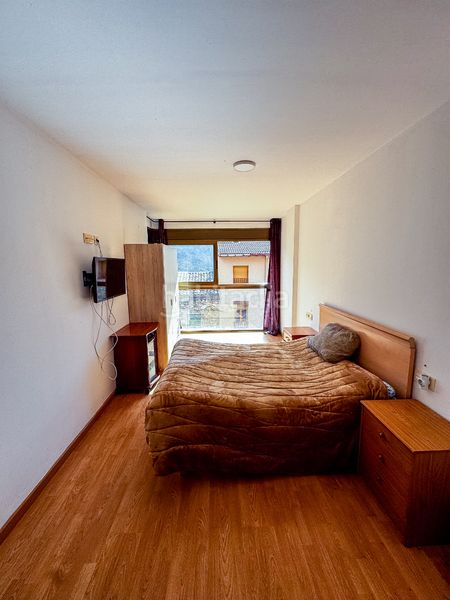 Foto 6c23577e-bad5-425f-b88d-9d07d1915348. Dúplex amb calefacció aparcament a Coll de Nargó