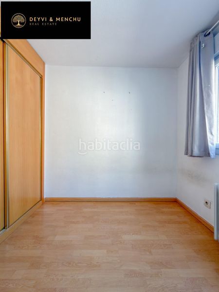 Foto 7df79ca4-5881-42f2-b361-e33291f9e415. Pis amb calefacció aparcament piscina a Sanchinarro Madrid