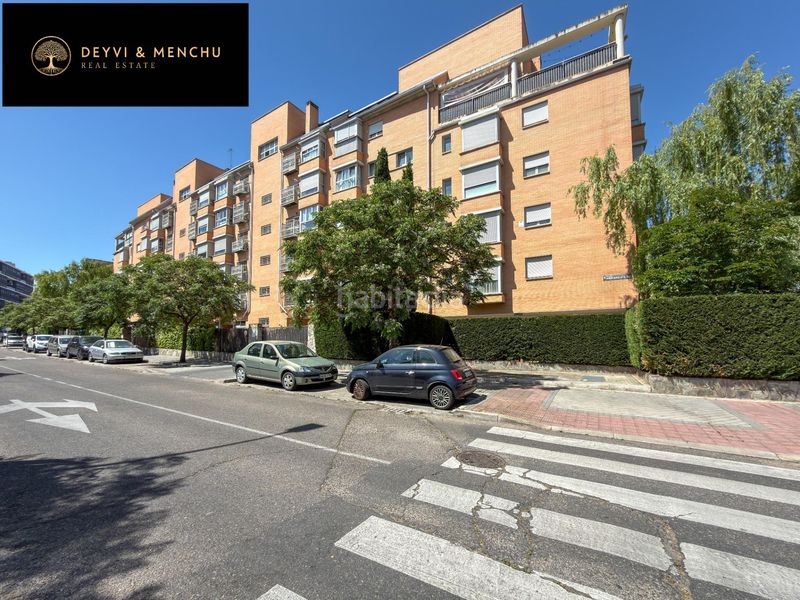 Foto d519b162-ab1b-4bed-a28f-05cf3afc1688. Pis amb calefacció aparcament piscina a Sanchinarro Madrid