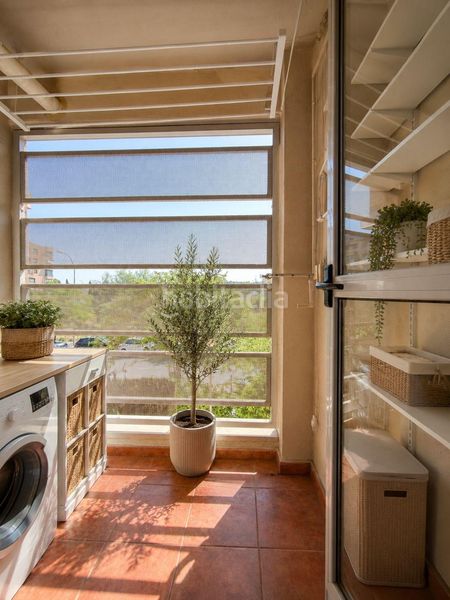 Foto d8332b5d-b76c-4fe4-bc14-20c4076a9b45. Pis amb calefacció aparcament piscina a Sanchinarro Madrid