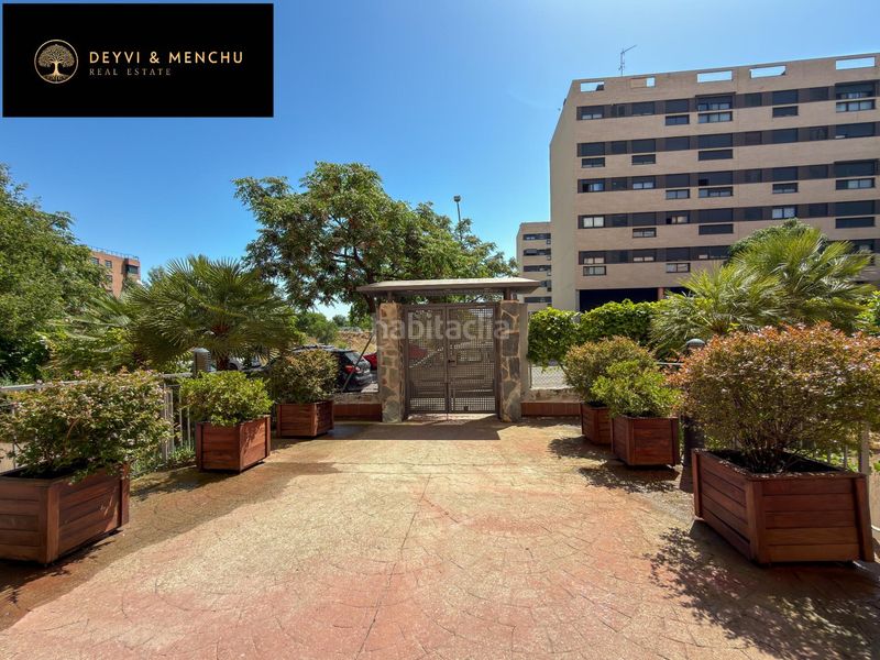 Foto e32f9be8-8e9b-464c-ba4b-c405c00973ee. Pis amb calefacció aparcament piscina a Sanchinarro Madrid