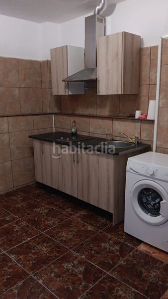 Foto c12561e9-87f3-40b5-825b-611e279293d5. Casa adossada a Centre Tortosa