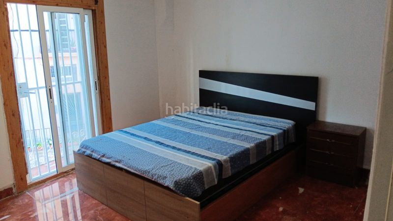 Foto f0b93a07-4d47-4fe9-817f-331344770ad0. Casa adossada a Centre Tortosa