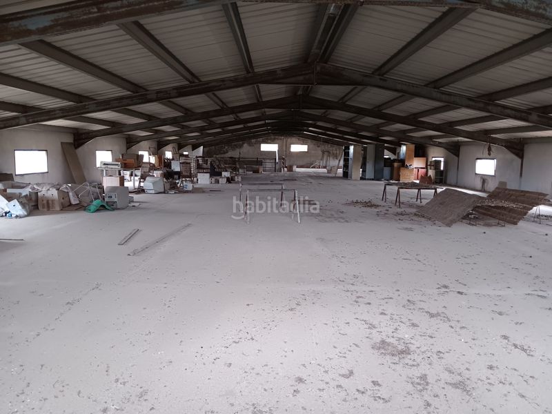 Foto 1c8b0b48-55e5-43d1-8133-421558b95e18. Bâtiment à usage industriel dans Ginestar