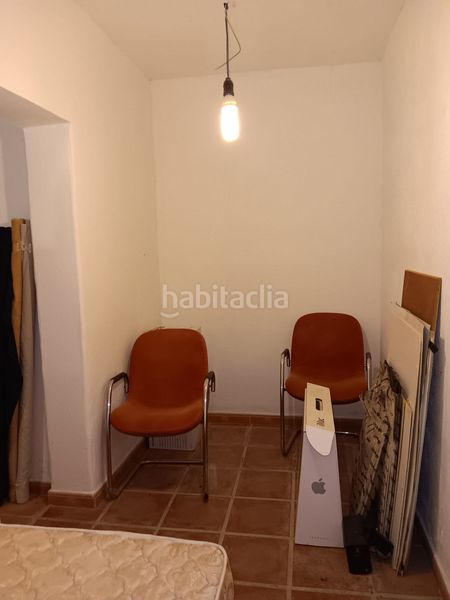 Foto 6f3efd1d-8bc7-4be9-8d85-3f74b6000117. Bâtiment à usage industriel dans Ginestar