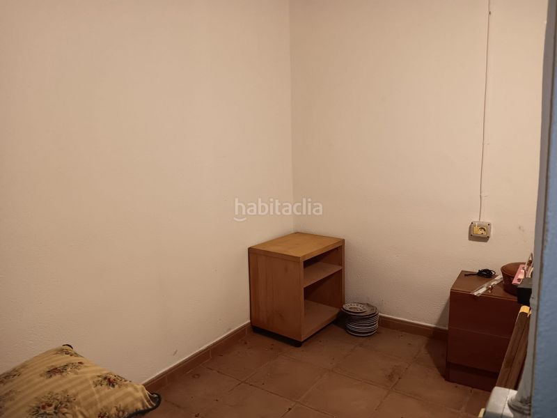 Foto d6c303ff-cc71-4d71-9352-64c44ecf51ef. Bâtiment à usage industriel dans Ginestar