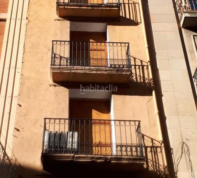 Foto 44bc0d93-dd9e-4d30-85d5-8ed089aca59c. Edifici a Centre Tortosa
