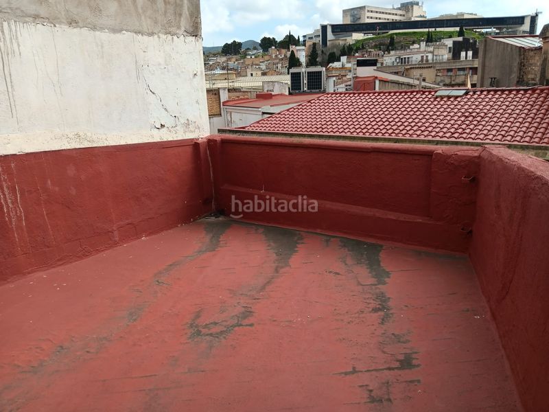 Foto d7299f1a-ca90-4af2-83c0-63df28c74e65. Edifici a Centre Tortosa