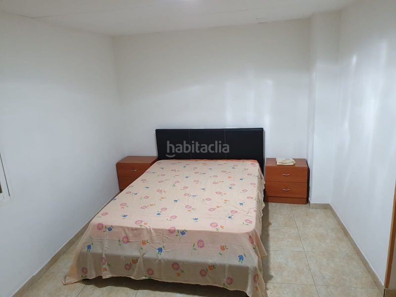 Foto 7bf8d80f-587b-41e1-baf7-014173e9ea66. Maison jumelée avec parking dans Aldover