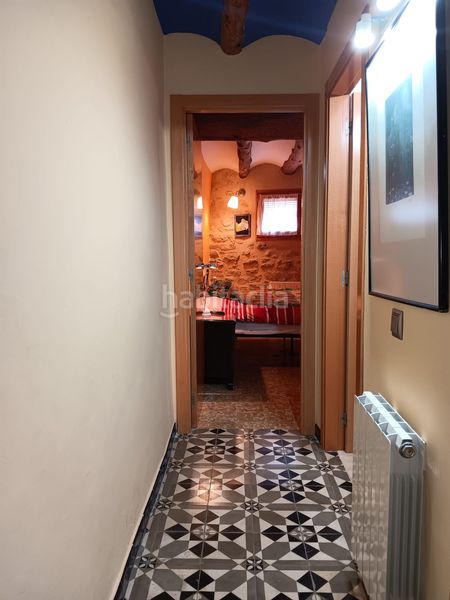 Foto 273a7e4b-5ea2-4fb8-95e6-09eec2874318. Casa adossada amb calefacció aparcament a Arnes