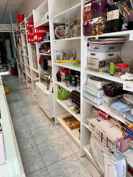 Foto c0087ea7-bd09-4ea1-8634-4b6cfe44eccd. Local comercial en Ferreries Tortosa