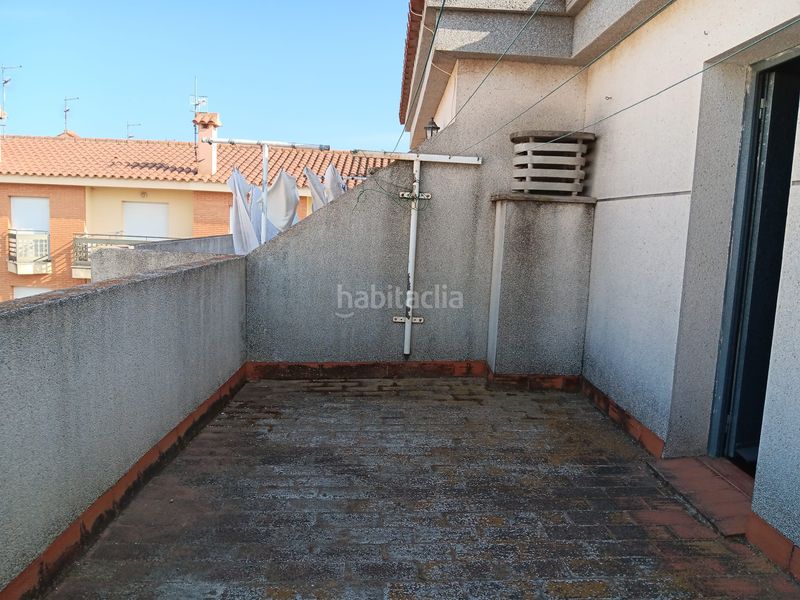 Foto a9979f7c-77d6-489d-a553-5089f297b611. Dúplex amb calefacció aparcament a Camarles