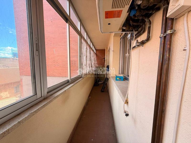 Foto 9bec2a14-4f72-45b9-b91a-da72082f55e1. Pis amb aparcament a Valencia de Don Juan