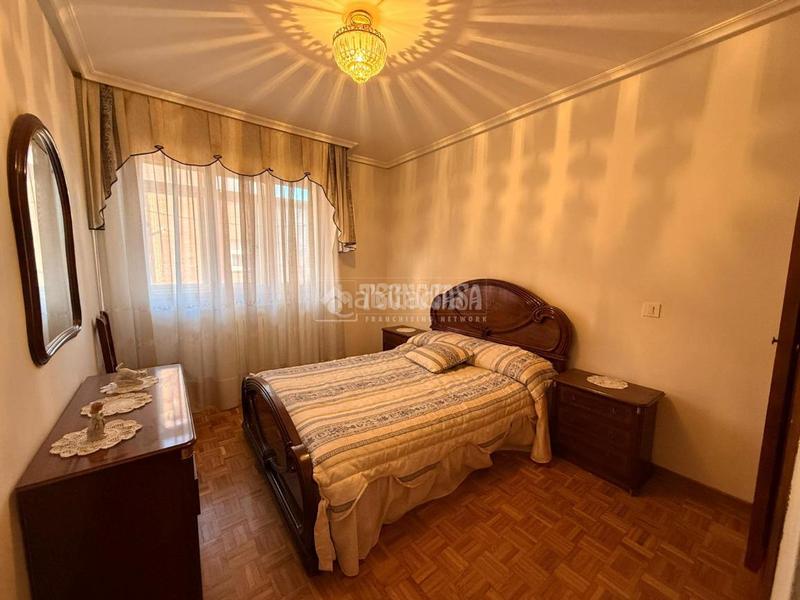 Foto d97e6c96-5eef-4062-8c9b-e53285880991. Pis amb aparcament a Valencia de Don Juan