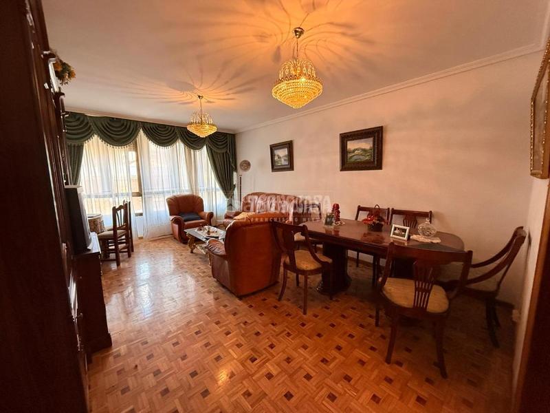 Foto e0f68c21-32c1-43b2-9c8e-52ee6f3f87a3. Pis amb aparcament a Valencia de Don Juan