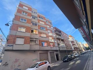 Local Comercial  C. fernando iii el santo. Almacn en venta en len