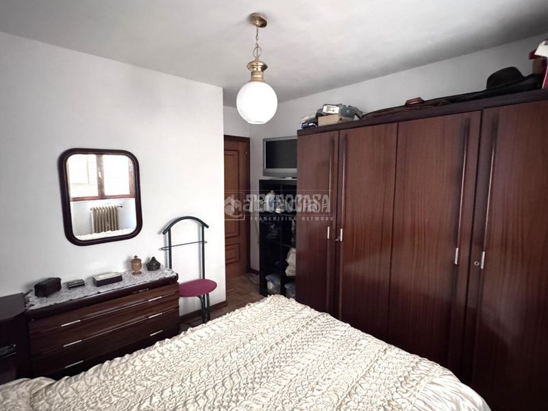 Foto ba61cbb6-6ea1-4645-a007-49d16c244f23. Pis amb calefacció aparcament a San Mamés - La Palomera León