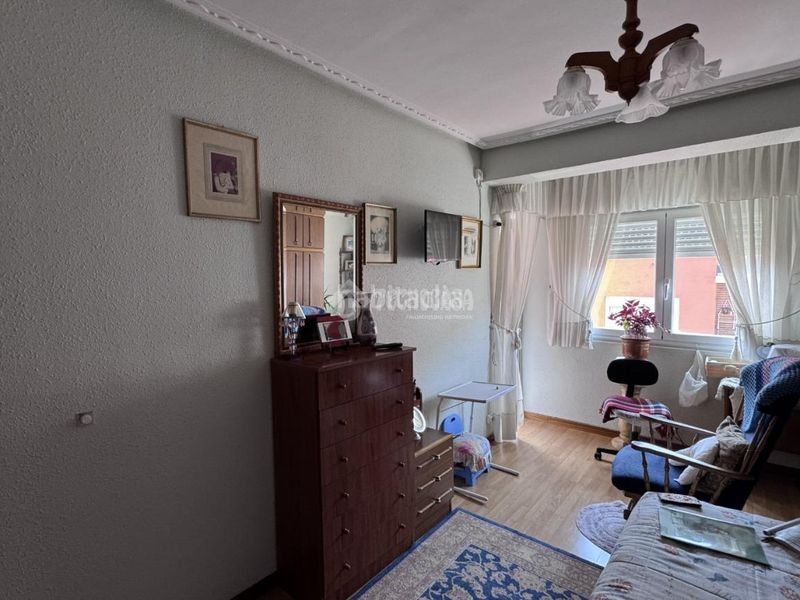 Foto f34329cc-e718-447a-ad7c-d9647f8f0f6d. Pis amb calefacció a San Mamés - La Palomera León