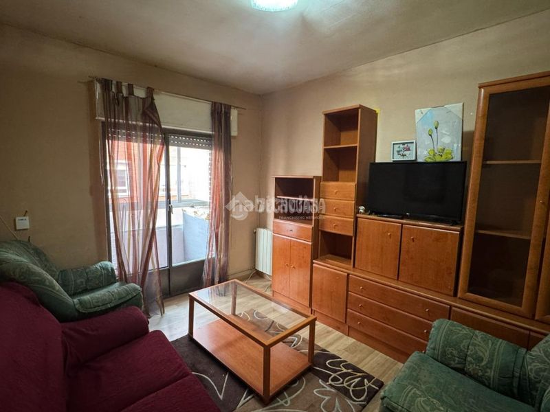 Foto d81673b3-7e19-45fa-8309-d40711e1f26f. Rent flat with heating in San Mamés - La Palomera León
