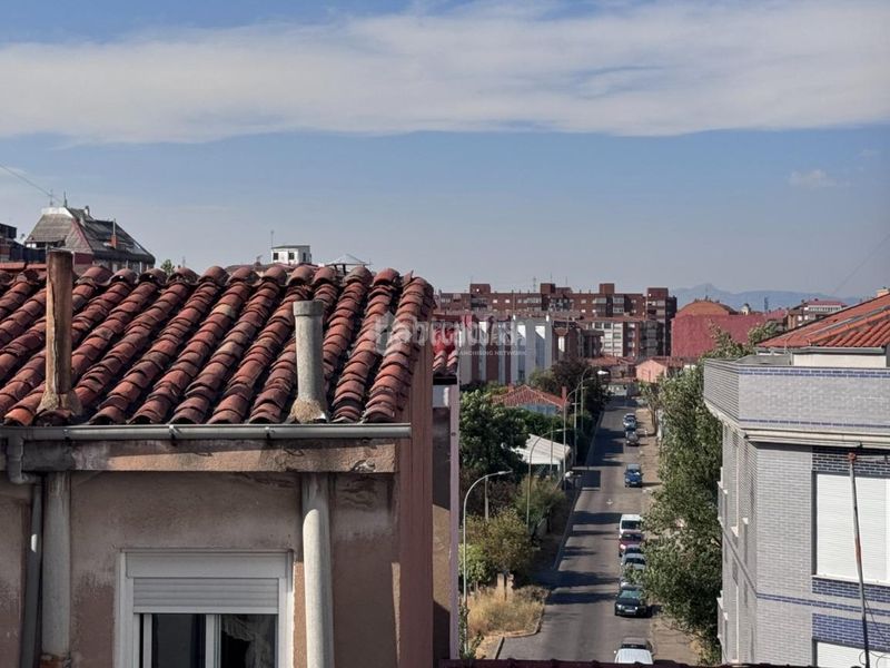 Foto d630a1f7-d419-409d-8e2a-647e2db00ff1. Edificio in San Mamés - La Palomera León